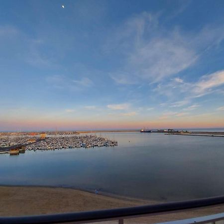Marina Breeze Apartment Torrevieja Ngoại thất bức ảnh