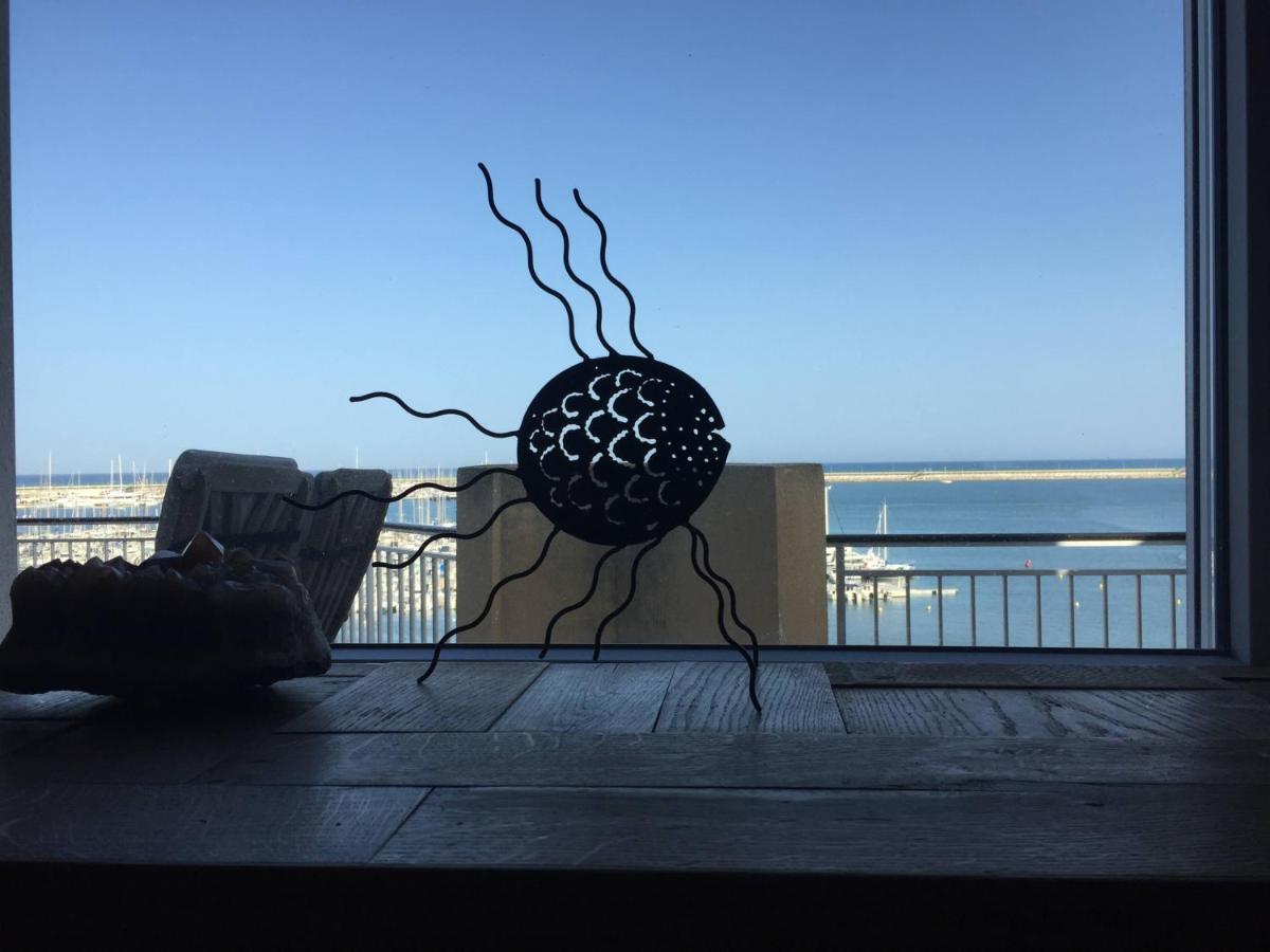 Marina Breeze Apartment Torrevieja Ngoại thất bức ảnh